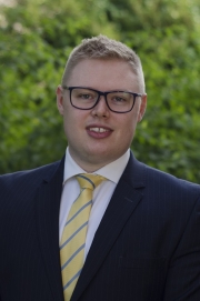 Elliot Guthrie DipPFS, Cert CII (MP)